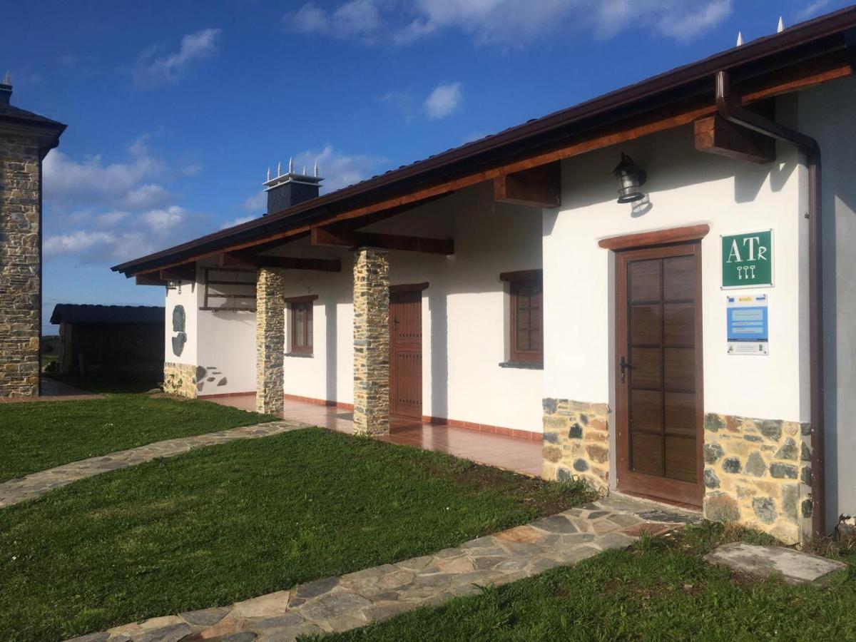 La Casa Vieja De Caneo - Apartamentos Rurales 3 Llaves Luarca Bagian luar foto